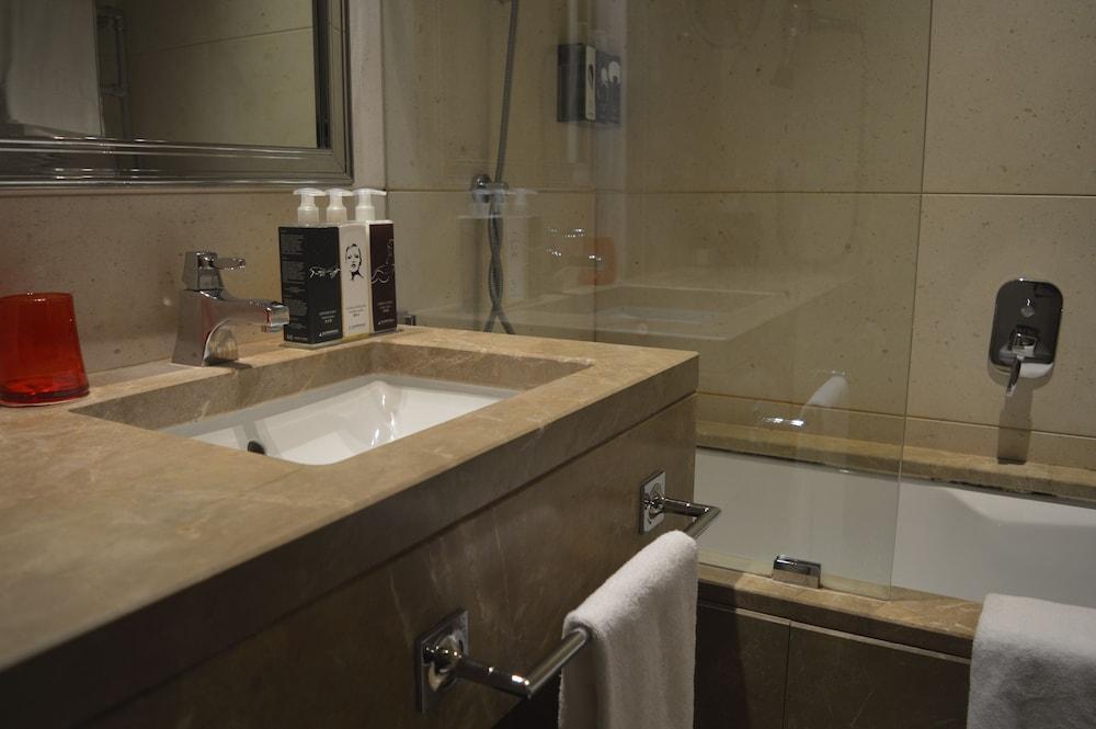 Hotel Hilton Turin Centre Zewnętrze zdjęcie